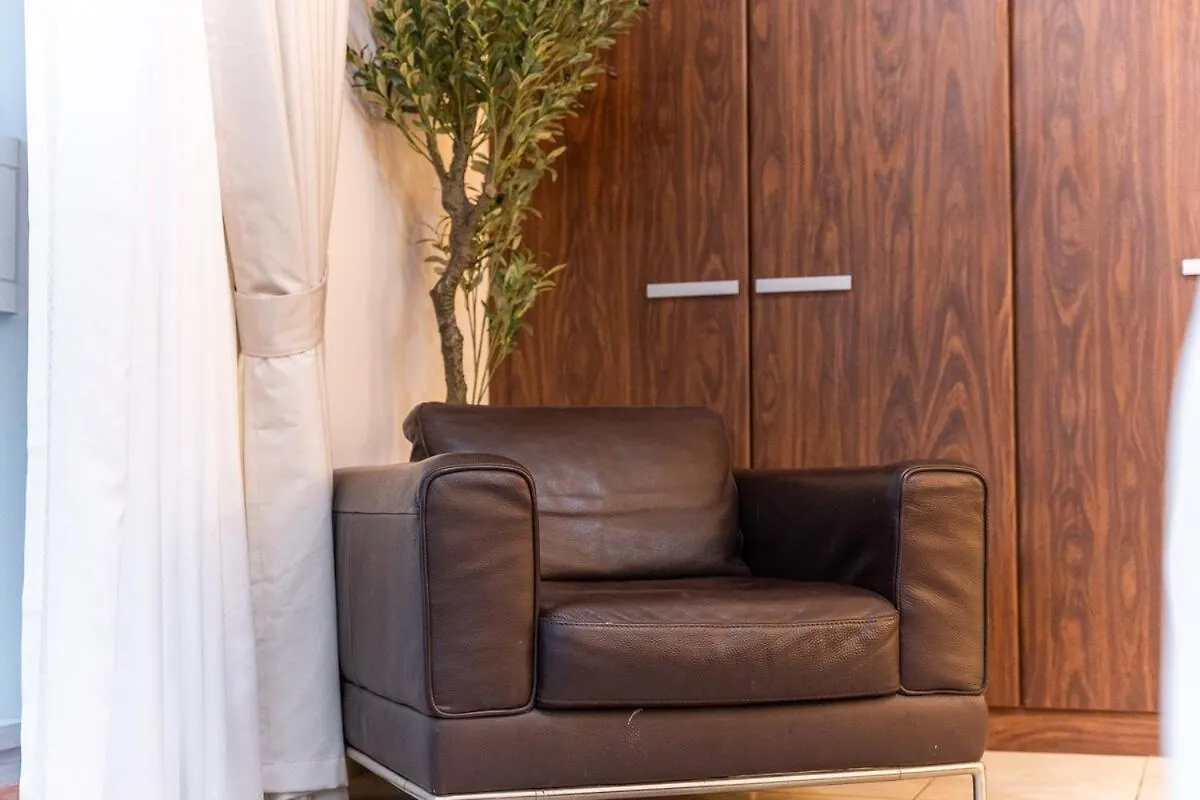 Classy 2-Bedrooms Apartment With Vintage-Inspired Furniture At Executive Tower M! Dubai