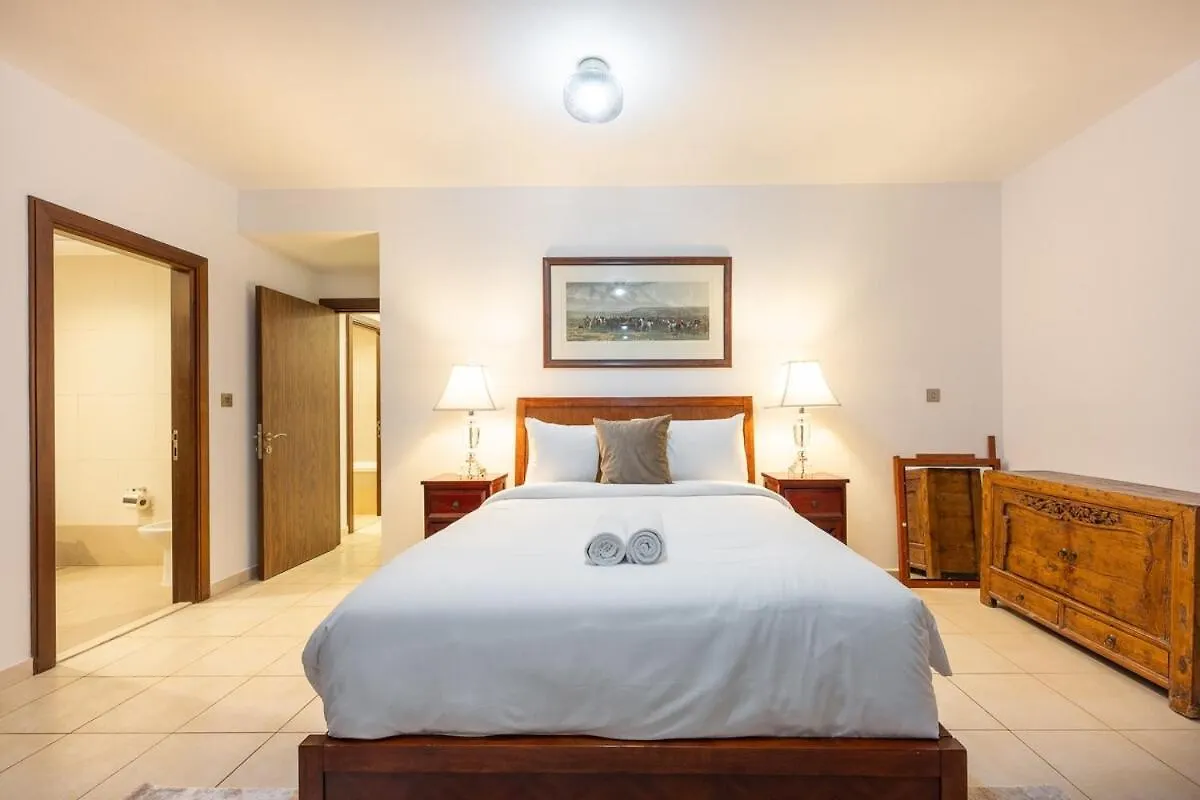 Classy 2-Bedrooms Apartment With Vintage-Inspired Furniture At Executive Tower M! Dubai